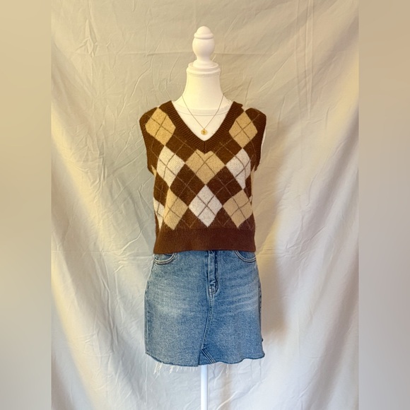 Altar'd State Argyle V-Neck Sweater Vest - Picture 1 of 7
